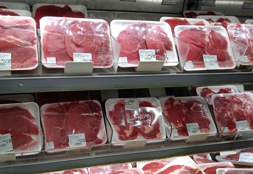 Após altas consecutivas, preço da carne registra queda