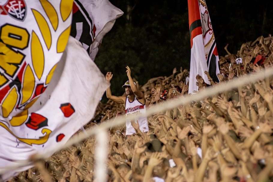 Dez clubes lutam pelo acesso à Série A