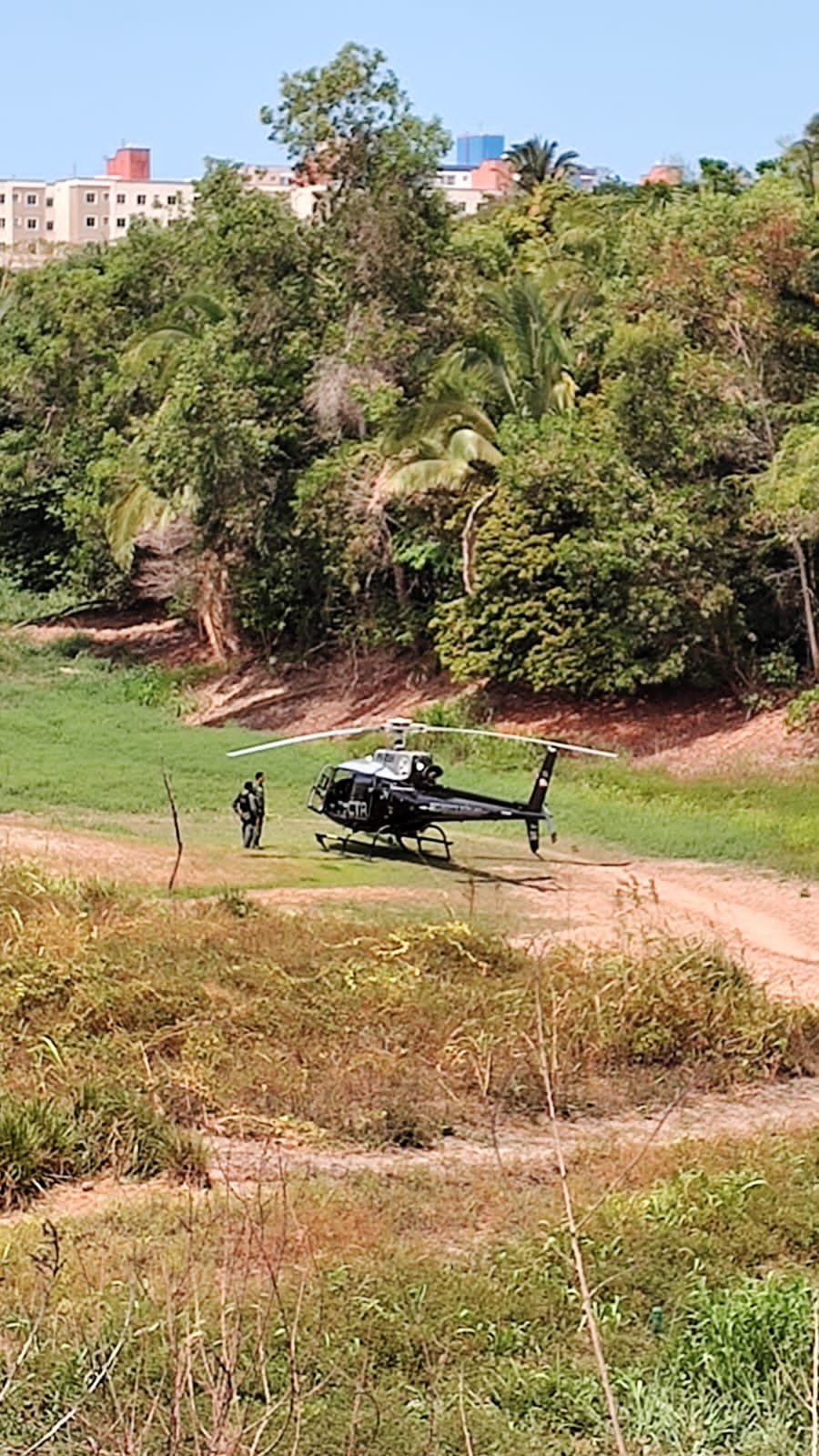 Polícia prende dois suspeitos de assalto a ônibus na Av. Rei de França, em São Luís