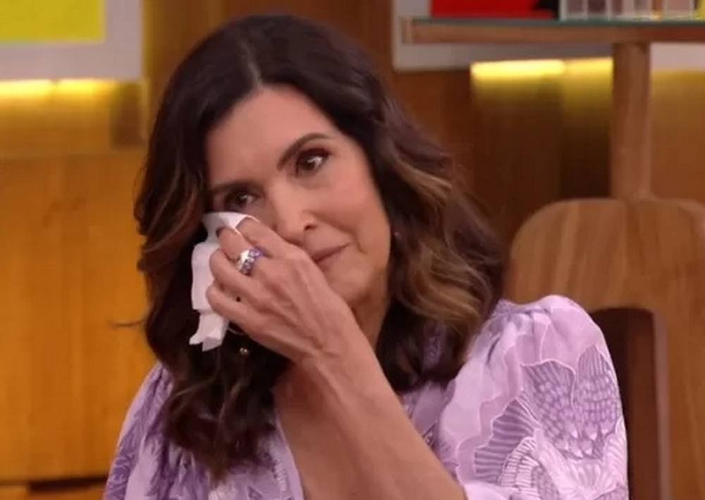 Fátima Bernardes sofre acidente e tem membro quebrado