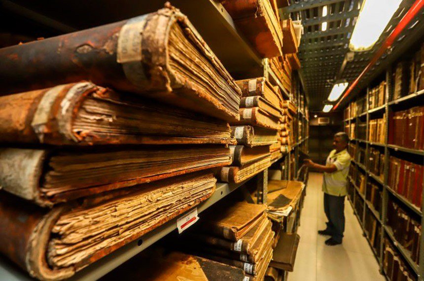 CAS vota medidas de proteção à saúde de quem trabalha em arquivos e bibliotecas