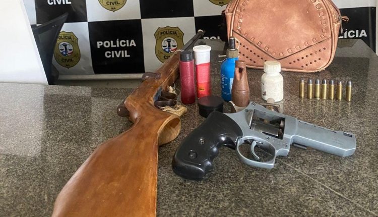 Materiais apreendendidos durante a operação policial. Foto: Reprodução