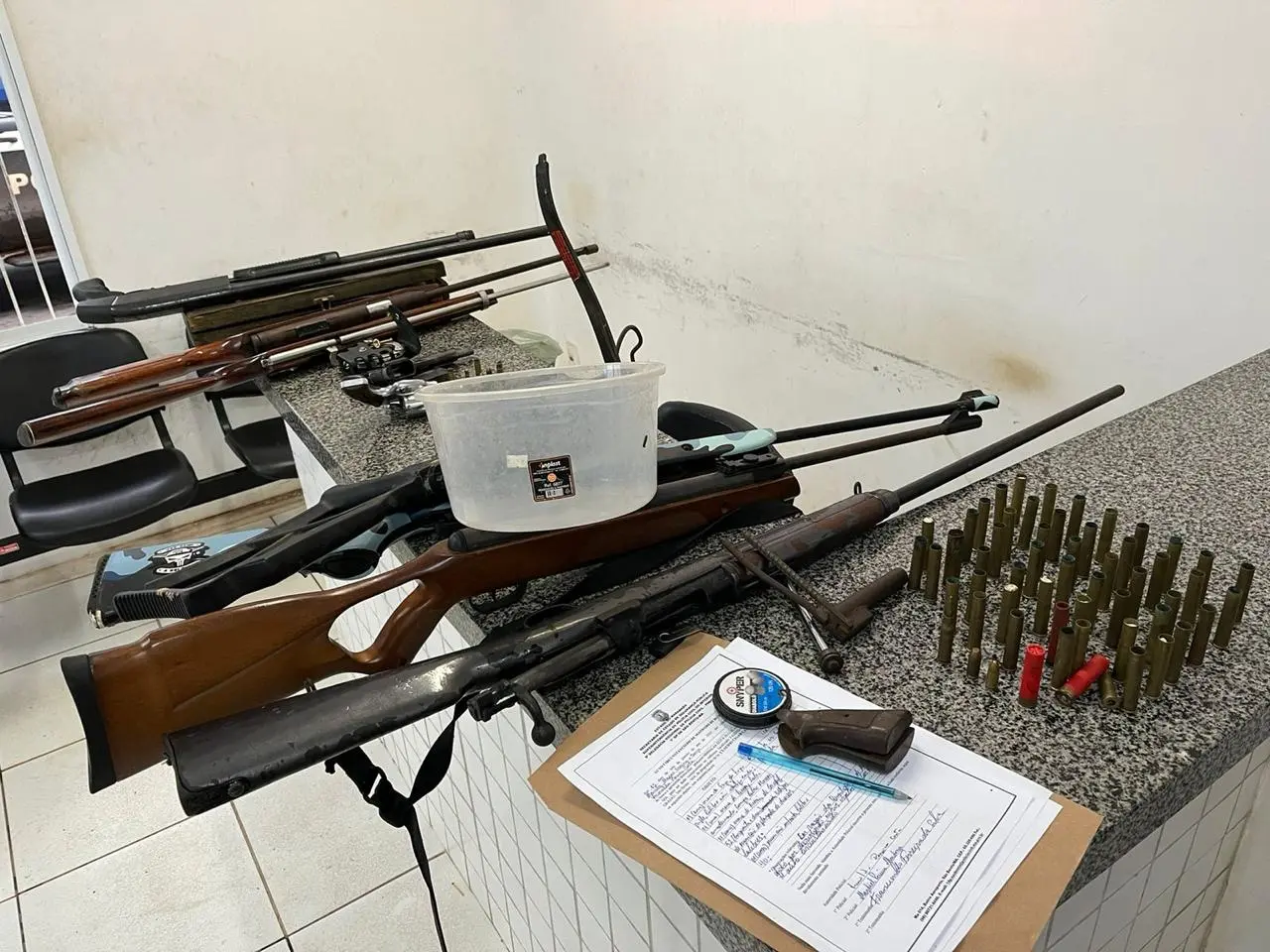 Três pessoas são presas em São Bento por posse ilegal de armas