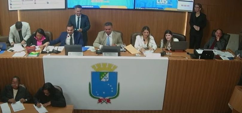 Câmara aprova projeto que autoriza prefeitura a pagar corridas por aplicativo