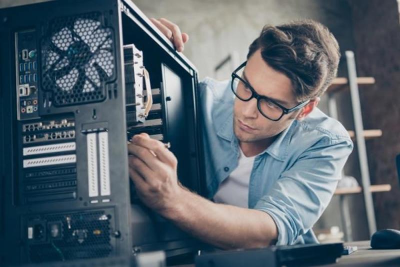 Empresa contrata Estagiário na área de T.I com experiência no Google