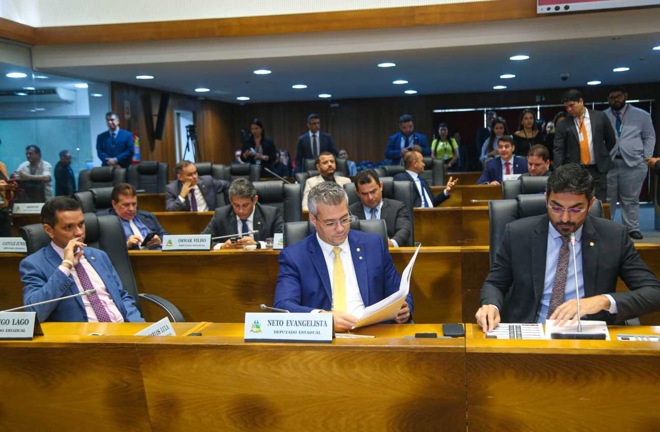 Aprovado programa que cria benefício de R$ 200 por mês para famílias maranhenses