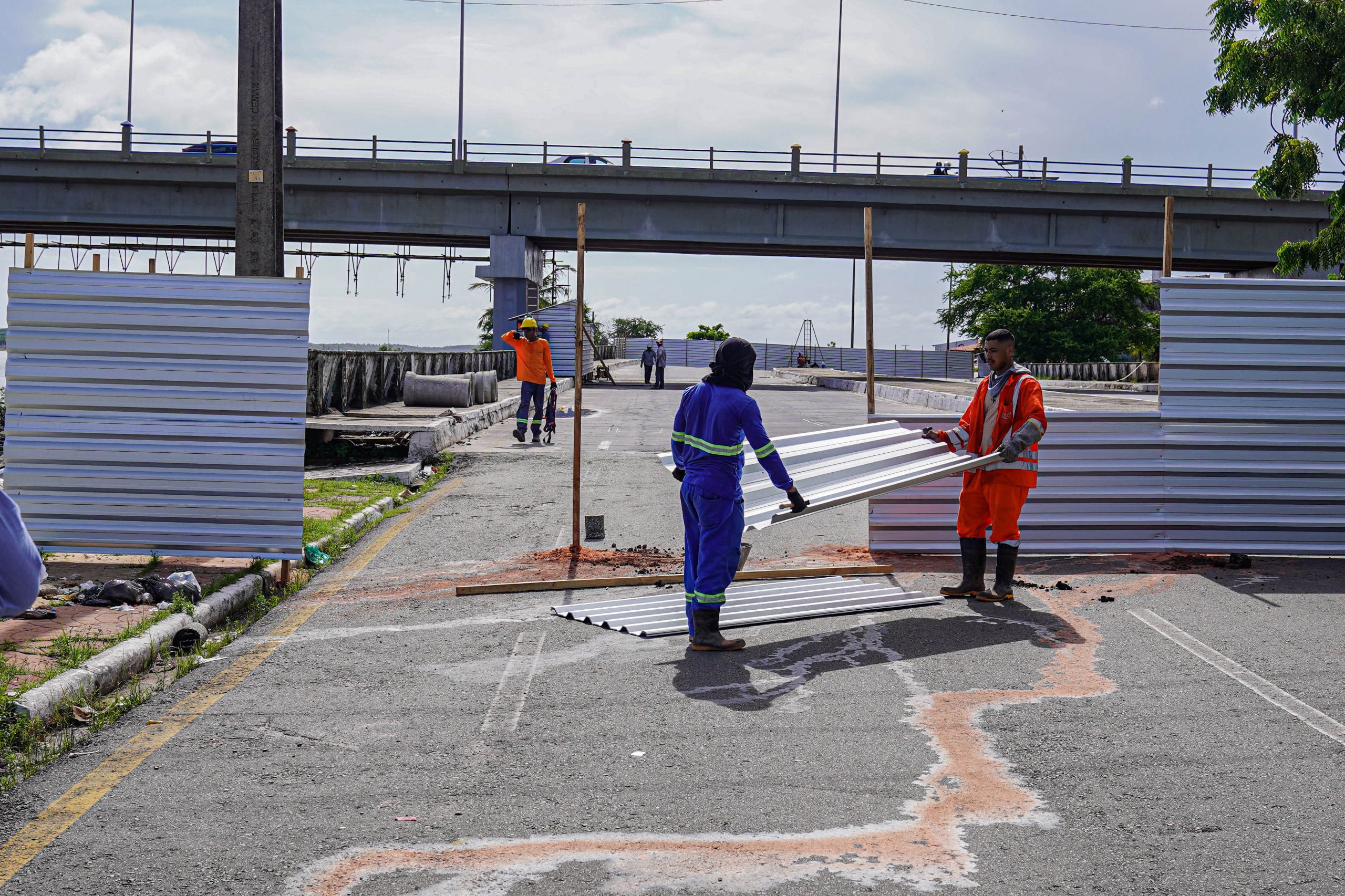 Reformas em viadutos da capital provocam interdições no tráfego; confira o que muda