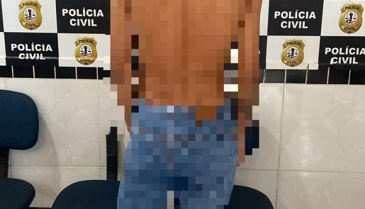 Mulher evita estupro após lutar com homem que invadiu sua casa com o rosto coberto