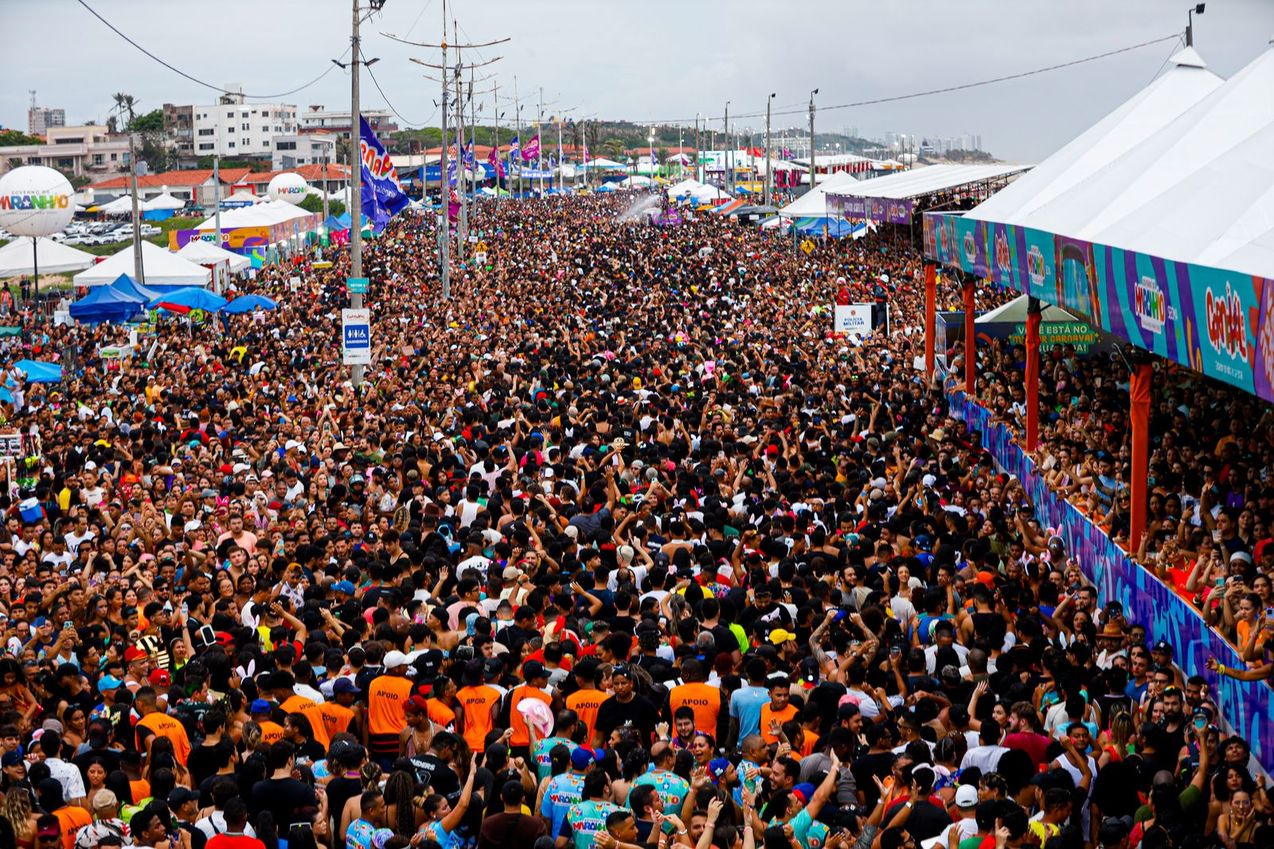 Cerca de 700 mil pessoas curtem shows de Safadão, Durval Lelys e Zé Vaqueiro