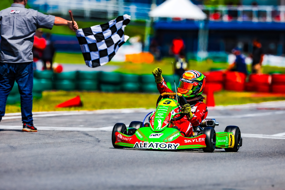 Piloto maranhense garante pole e dupla vitória na 3ª etapa da Copa São Paulo Light de kart