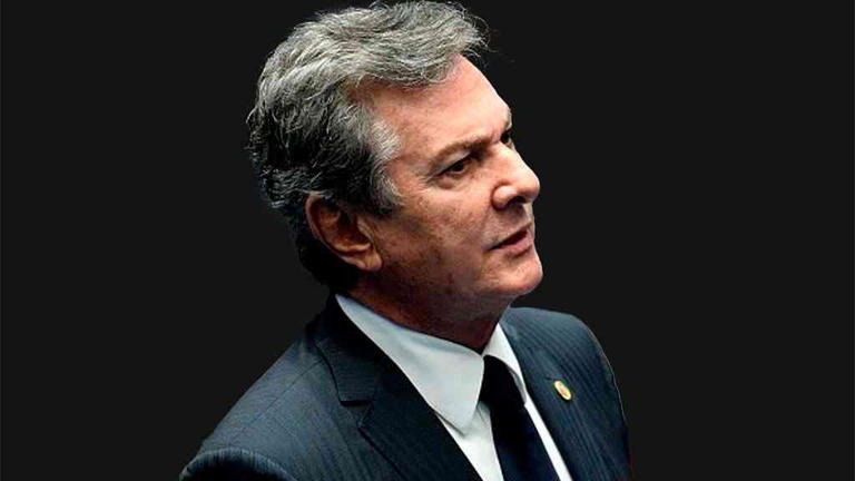 Collor cumpre prisão domiciliar em cobertura avaliada em R$ 9 milhões