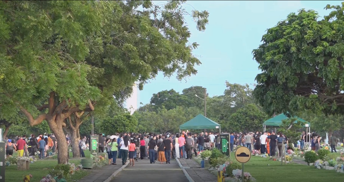 Grande comoção marca enterro do capitão Breno Marques