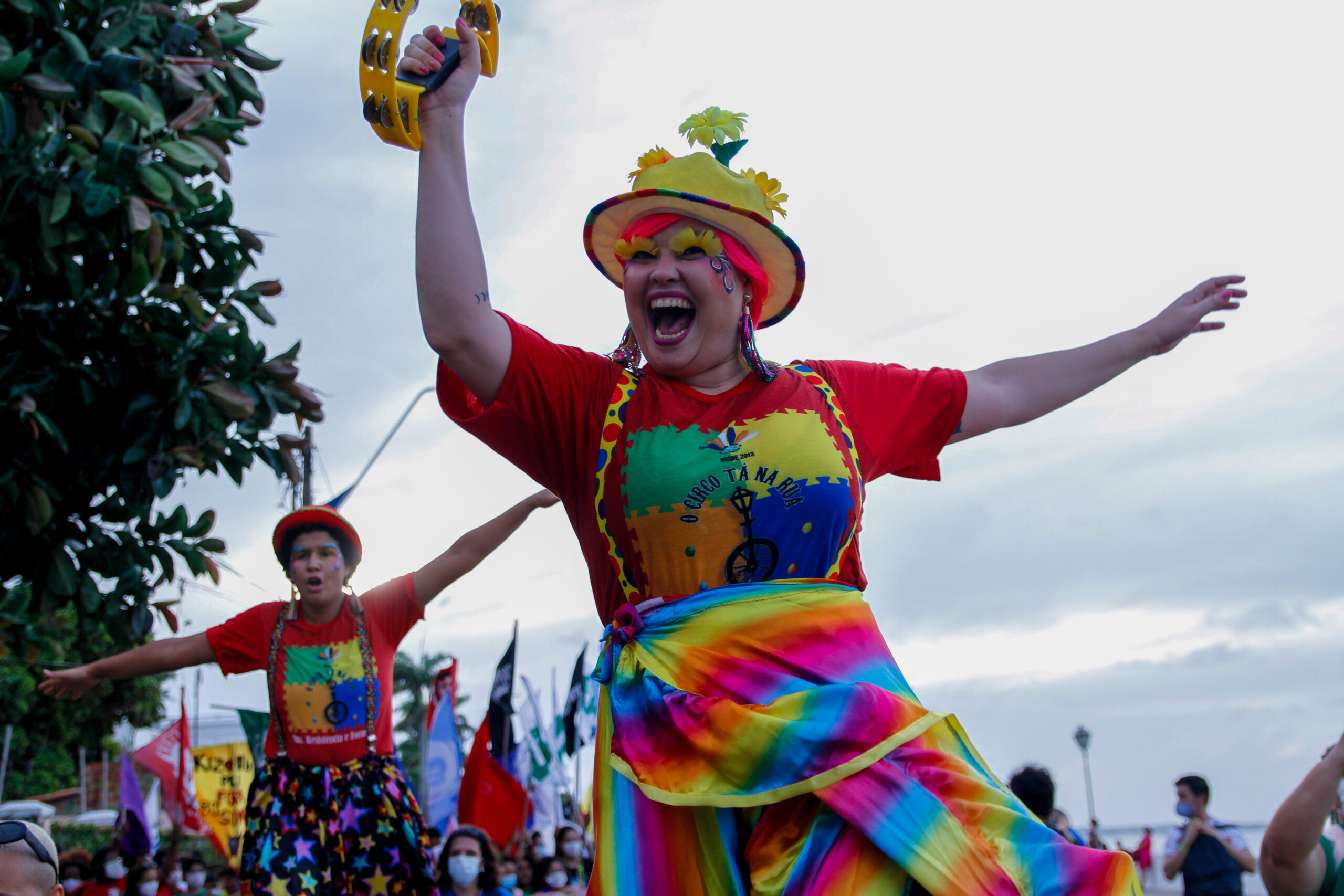 Cortejo circense agita ruas do Centro Histórico de São Luís nesta segunda-feira