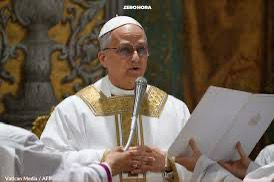 Papa Leão XIV diz em primeira missa que espera ser “farol que ilumina as noites do mundo”