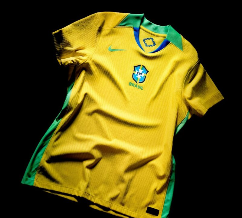 CBF apresenta uniforme exclusivo da Seleção Brasileira feminina