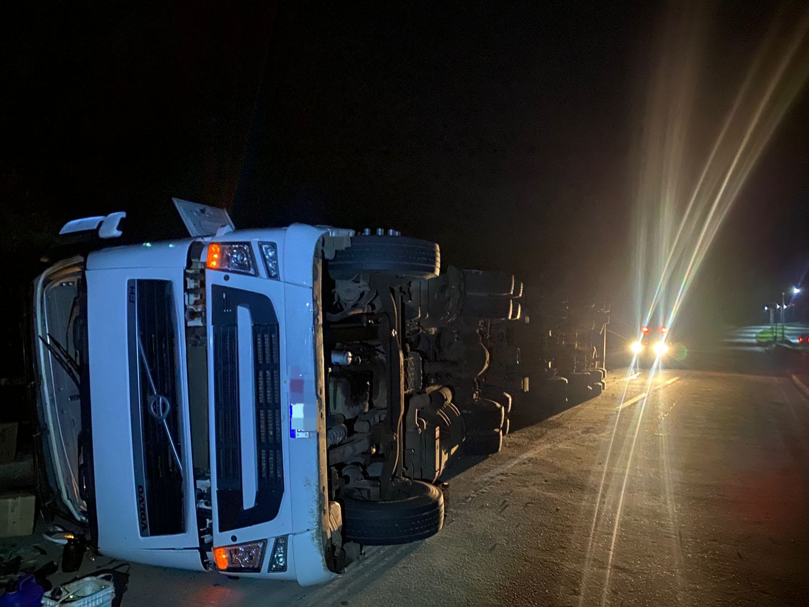 Trânsito é liberado na Ponte do Estreito dos Mosquitos após acidente com carreta
