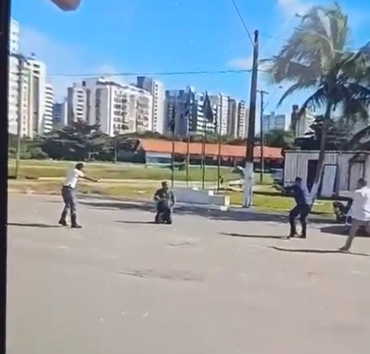 Vídeo mostra momento da prisão de tenente que matou capitão da PM no Comando Geral