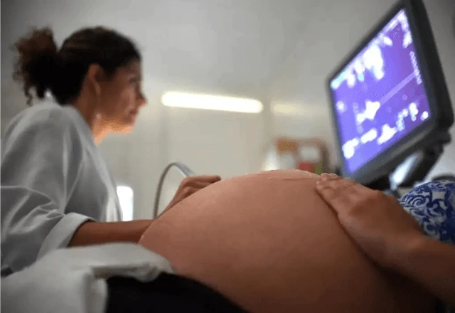 Nova lei amplia apoio a famílias que enfrentam luto materno e fetal