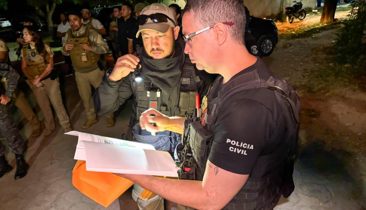 Operação policial prende oito pessoas e apreende drogas e armas na cidade de Timon