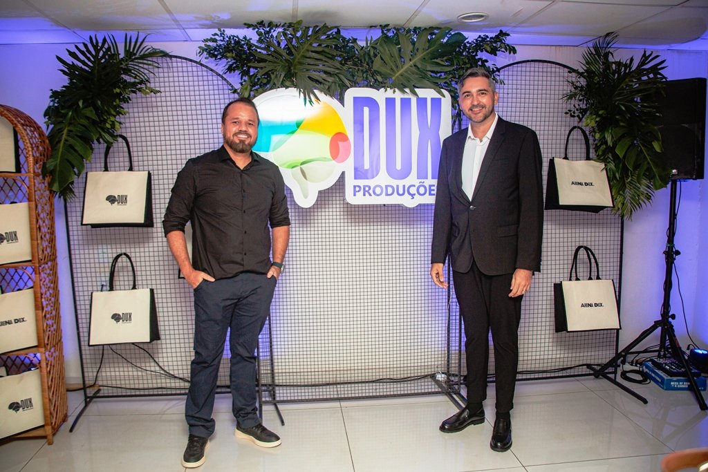 Os diretores da DUX, Leandro Sampaio e Fernando Teixeira na apresentação da Arena DUX 2025 em agosto em São Luís Foto: reprodução