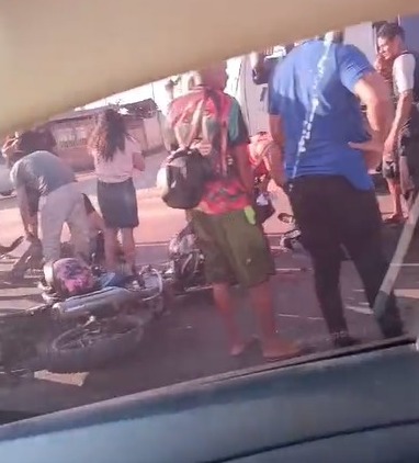 Acidente entre veículo e dois motociclistas é registrado na BR 135 no Maracanã