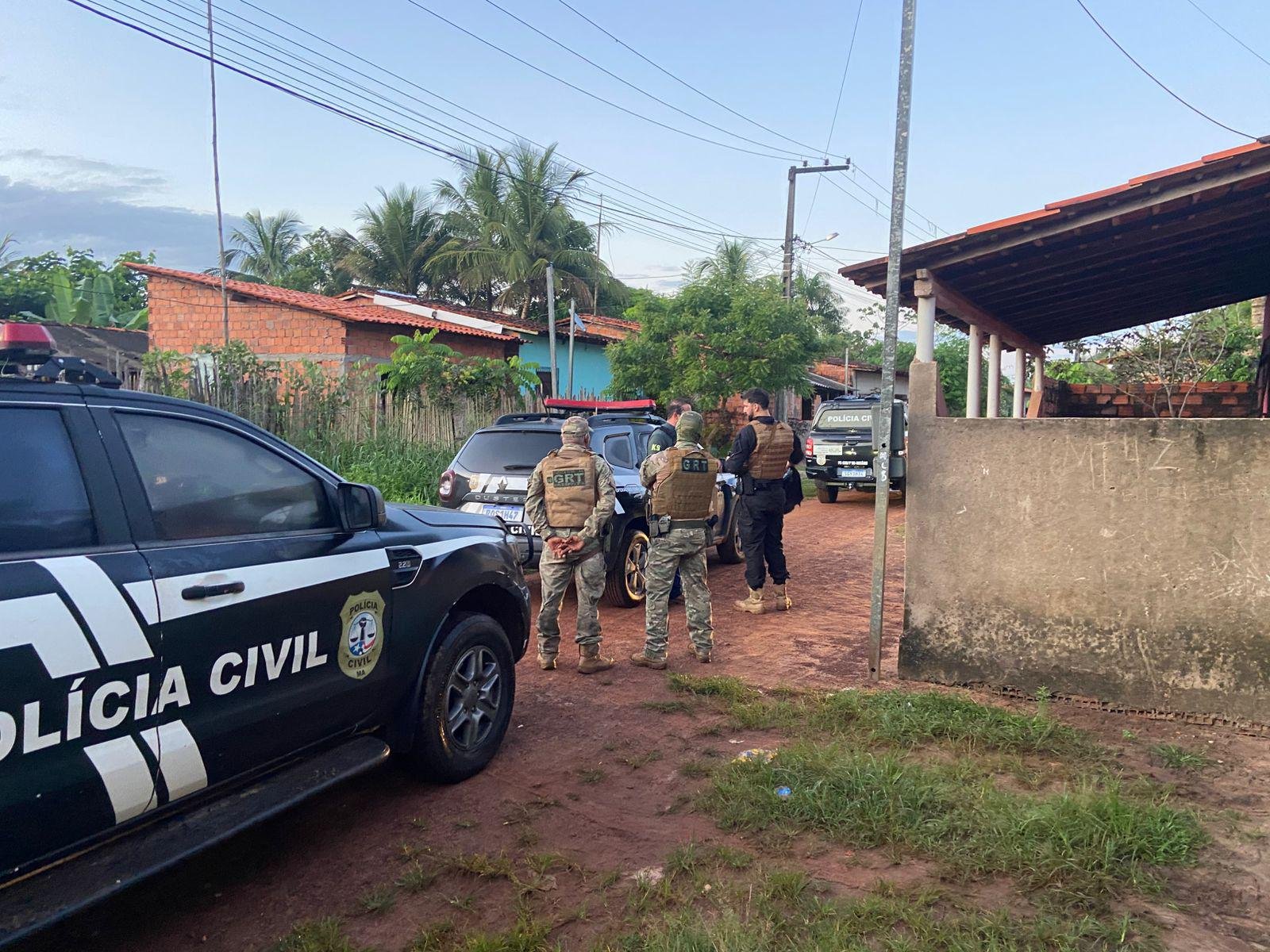 Trio é preso por envolvimento em homicídios e ‘tribunais do crime’ na região de Rosário