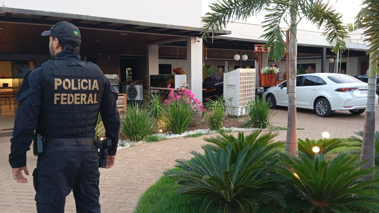 PF cumpre mais 49 mandados em operação contra desvios na Educação; valor apreendido ultrapassa R$ 2,5 milhões