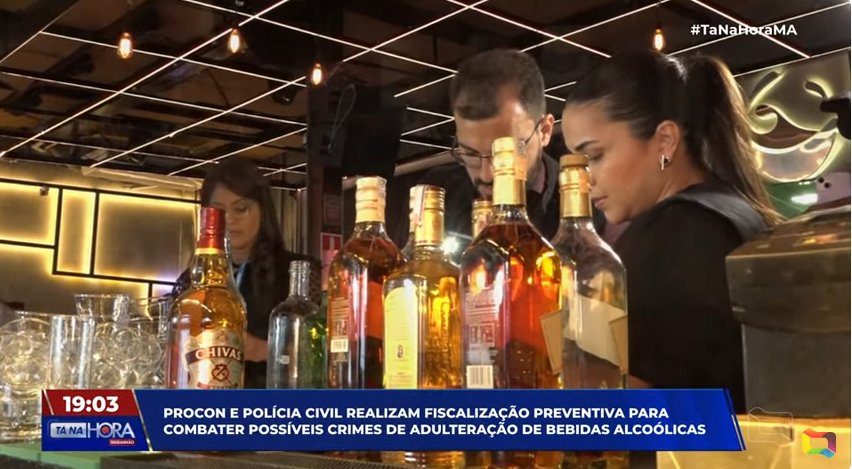 PROCON-MA e Polícia Civil fiscalizam bebidas nos bares da Península