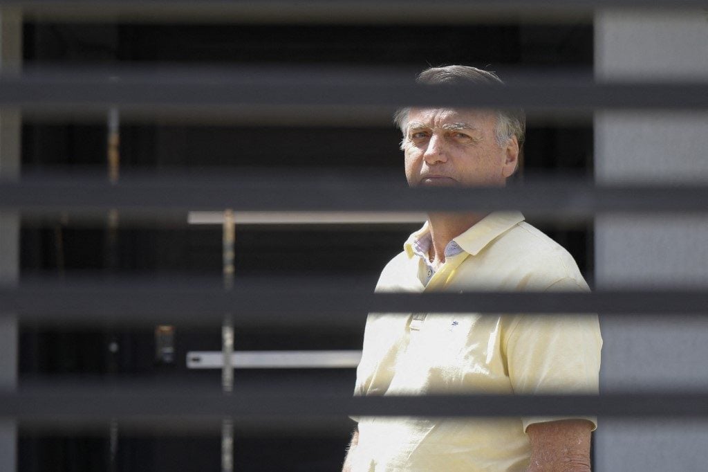 Moraes nega pedido da defesa e mantém prisão domiciliar de Jair Bolsonaro