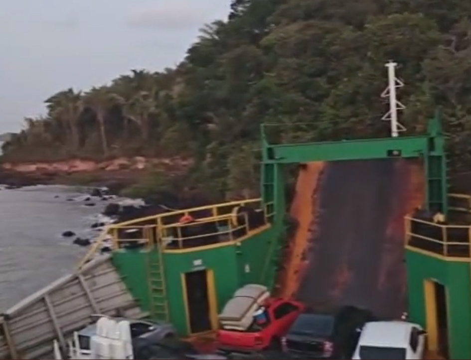 Ferryboat colide contra Ilha após sair de São Luís rumo ao Terminal do Cujupe