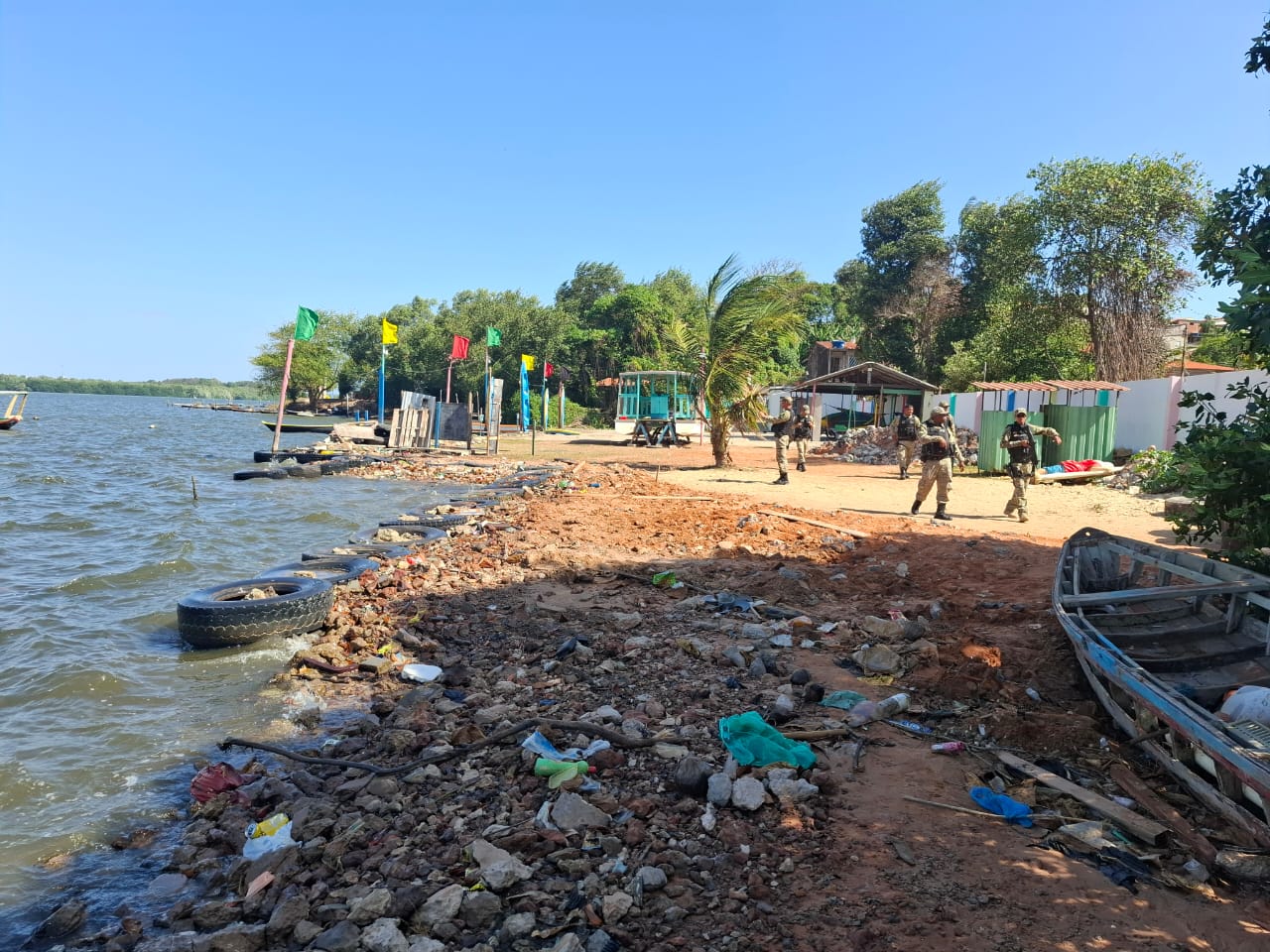 Aterro irregular é descoberto em área de mangue em São Luís