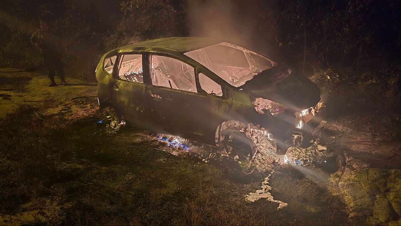 Homem é encontrado carbonizado e amarrado dentro de porta-malas de carro incendiado no Itapiracó, em São Luís