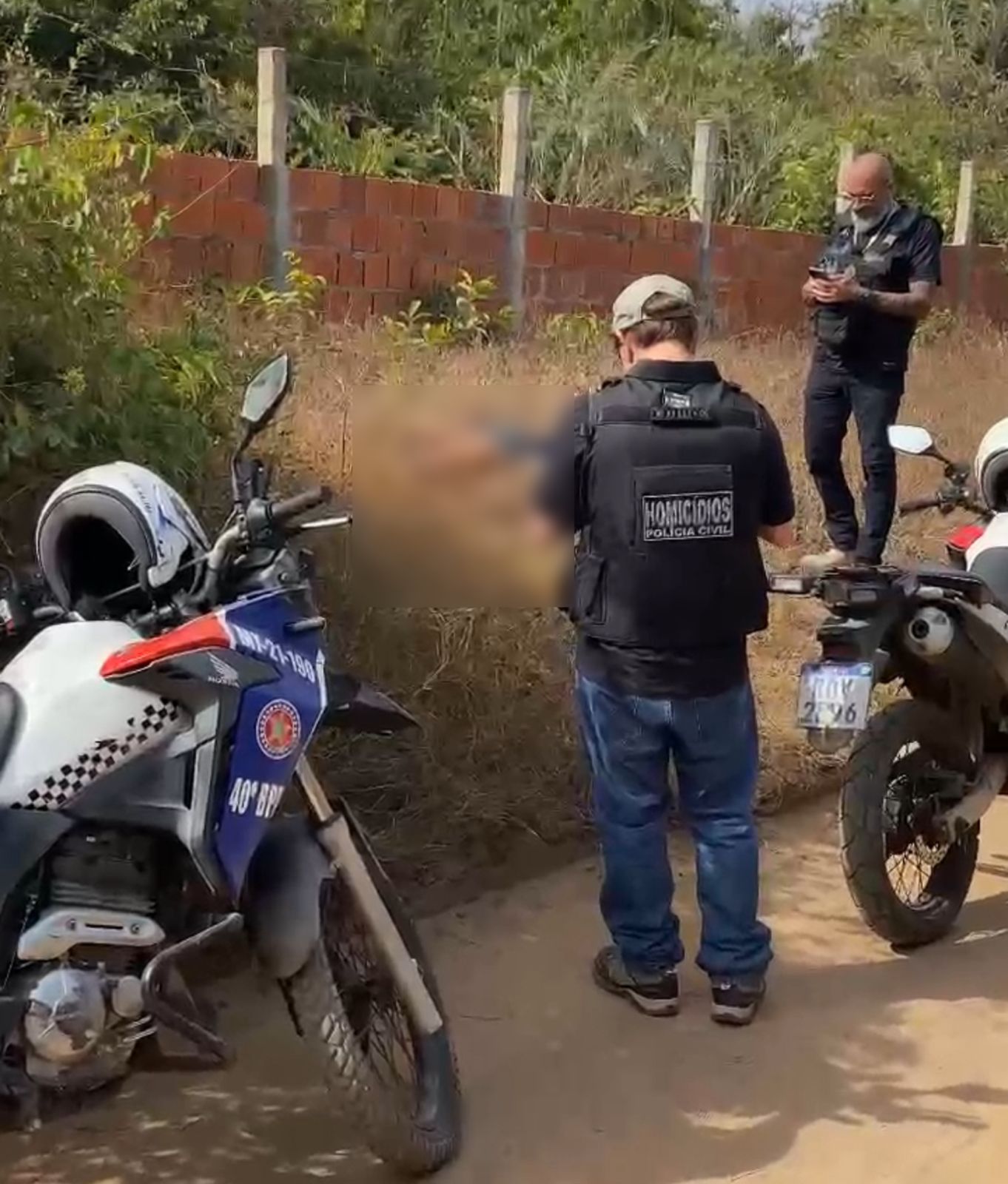 Corpo é encontrado com mais de 10 perfurações na região do Cumbique