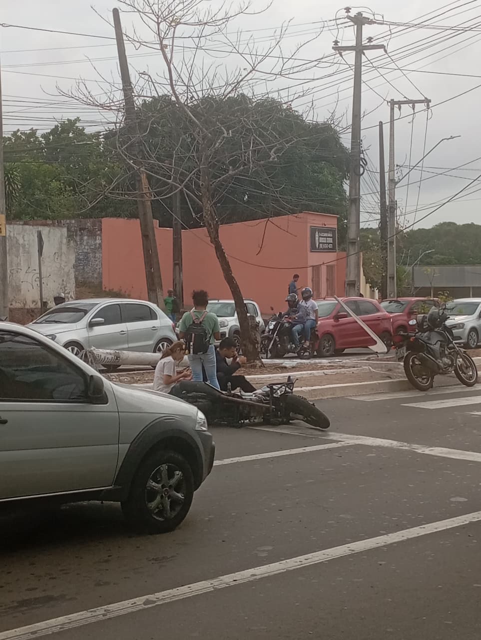 Acidentes na Avenida dos Franceses deixam feridos e agravam trânsito em São Luís