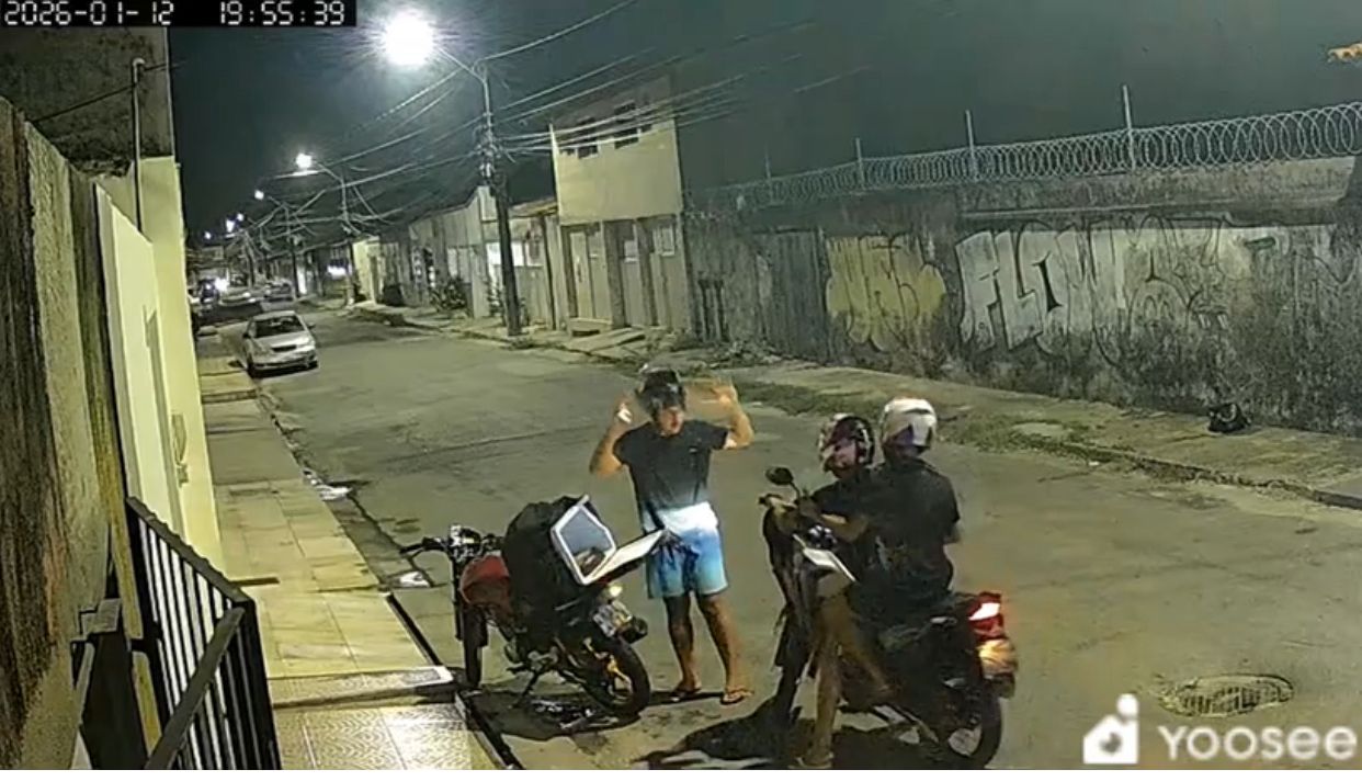 Criminosos assaltam entregador no Cohatrac IV e vídeo da ação repercute