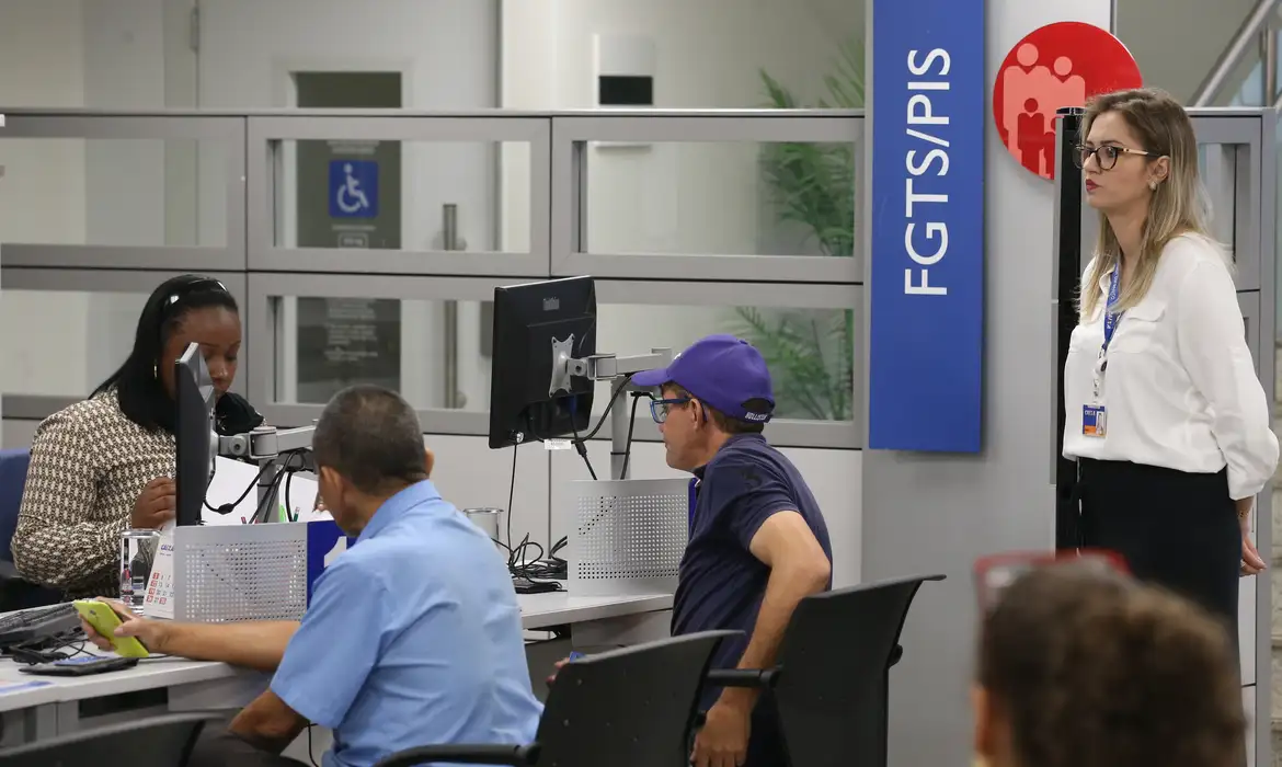 Abono salarial começa a ser pago nesta segunda (16) para nascidos em janeiro