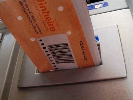 Dois homens são presos por furtar envelopes de caixas eletrônicos da Caixa em São Luís