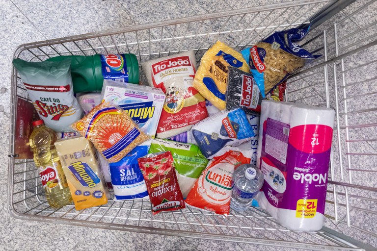 Oito de 12 produtos da cesta básica tiveram queda no mês de janeiro em São Luís, aponta DIEESE