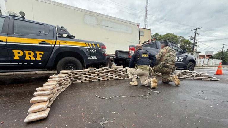 Mais de 200 quilos de “supermaconha” são apreendidos em caminhão frigorífico na BR-135