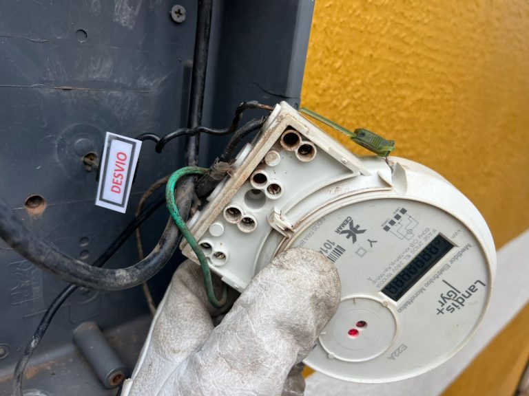 Operação identifica fraudes em medidores de energia e prende suspeitos em Timon