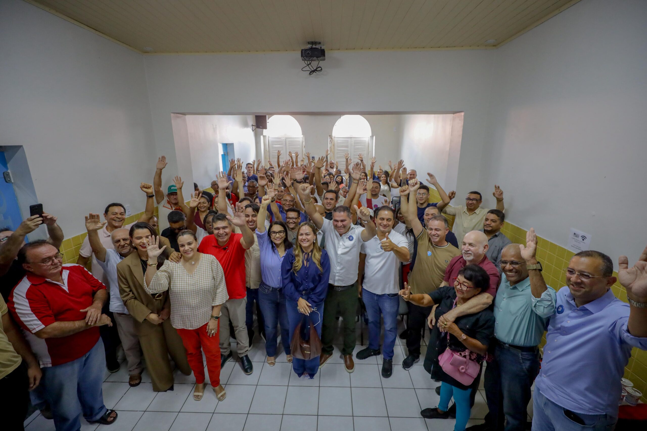 PDT realiza ato de filiação em São Luís com presença do senador Weverton Rocha
