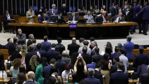 Congresso derruba mais de 50 vetos de Lula ao PL do licenciamento ambiental