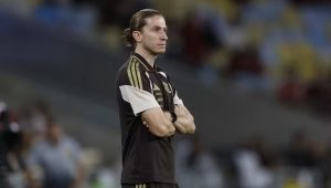 Flamengo demite Filipe Luís logo após classificação com vitória por 8 a 0