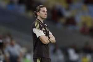 Flamengo demite Filipe Luís logo após classificação com vitória por 8 a 0