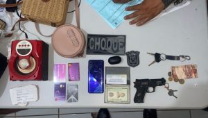 Dois indivíduos foram presos com arma de fogo, no Jardim São Cristóvão