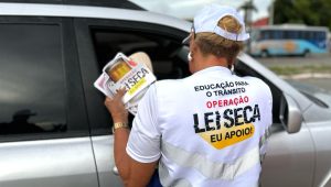 Equatorial Maranhão e Detran realizam ações educativas no trânsito durante o Carnaval