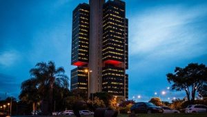 Banco Central reduz a taxa de juros para 12,25% ao ano