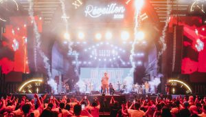 Mais de 300 mil pessoas celebram a chegada de 2026 na Avenida Litorânea, em São Luís