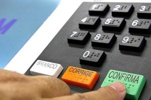 Eleições 2026: prazo para regularizar título de eleitor termina em 6 de maio