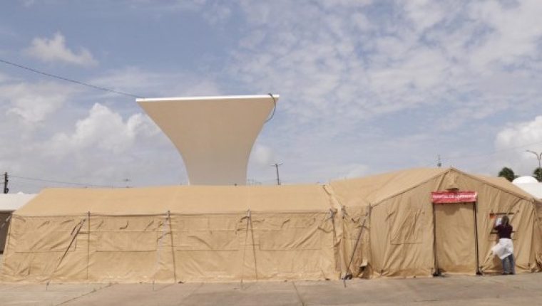 (Foto arquivo) Hospital de Campanha instalado na Praça Maria Aragão, Circuito Beira-Mar, Centro Histórico de São Luís.